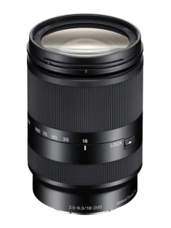 Sony SEL 18-200mm f/3.5-6.3 LE OSS -objektiivi