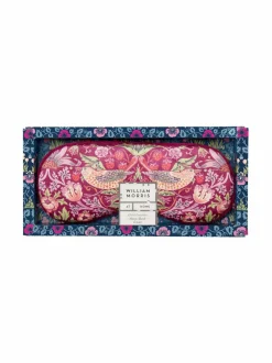 Strawberry Thief -uninaamio kuivatulla laventelilla