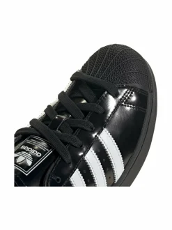 Superstar II -tennarit