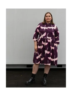 Tanja mekko, Rising Crane