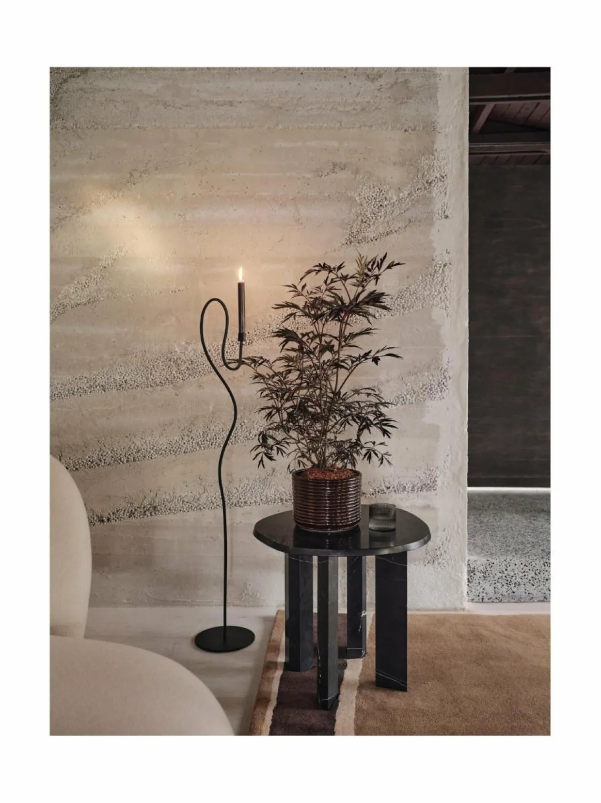 Taula-marmorinen sivupöytä