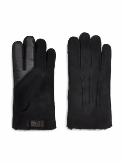 Tech-nahkasormikkaat