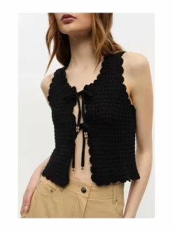 Textured Lace -neuletoppi