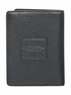 The Passport -passikotelo