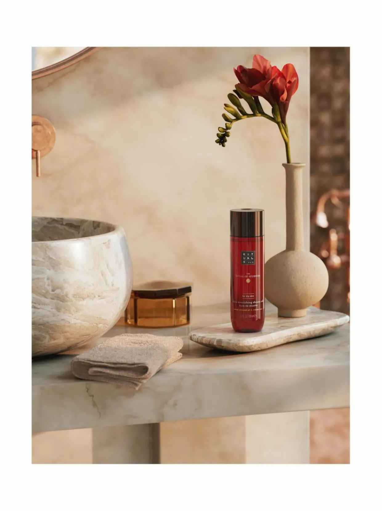 The Ritual of Ayurveda Shower Oil -suihkuöljy, 200ml