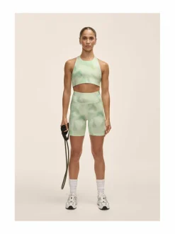 Tie Back -treenitoppi