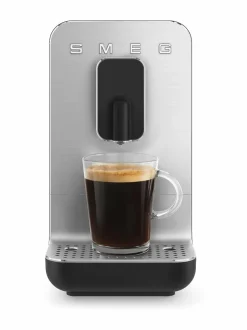 Täysautomaattinen kahvikone