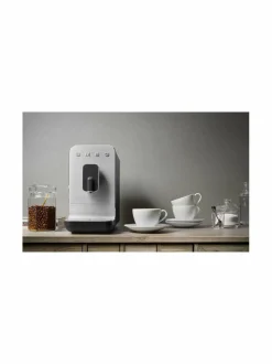 Täysautomaattinen kahvikone