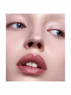 Velvet Wear Cream -huulipuna