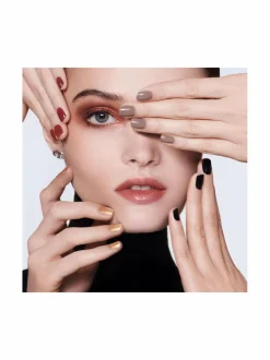 Vernis Nail Polish with Gel Effect -kynsilakka