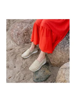 VUOKKO Naisten loaferit