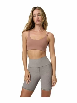 Yosemite-rintaliivitoppi